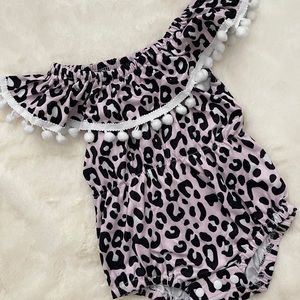 💜🖤 Purple/Black Animal Print Onesie